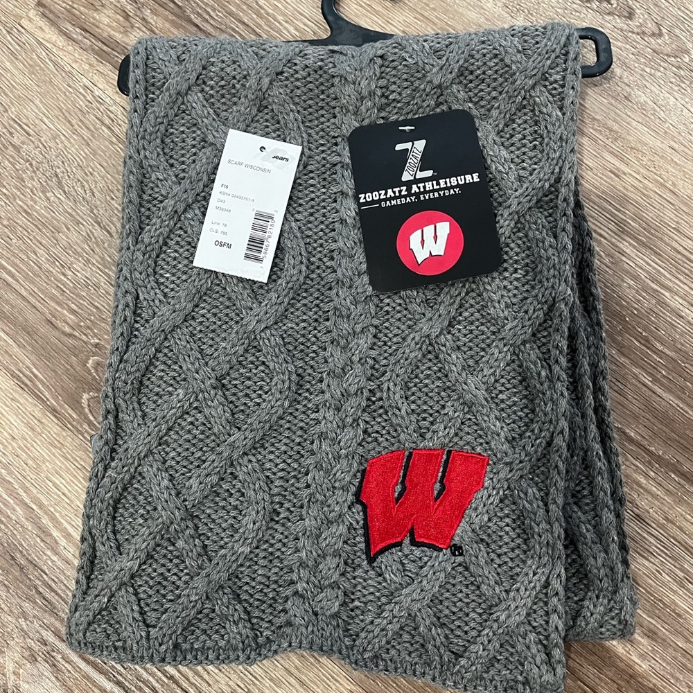 Wisconsin Scarf